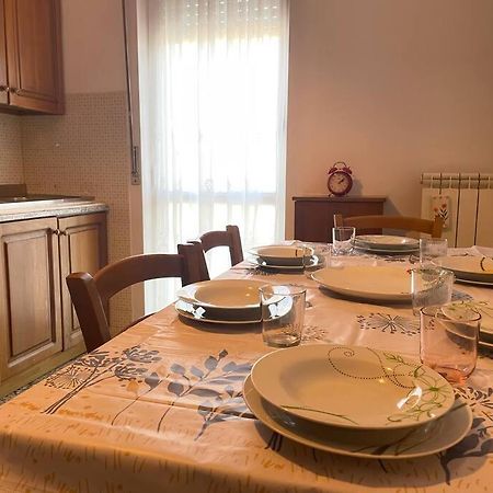 Iris Hosting Appartamenti Per Famiglie ファヴァロ・ヴェネト エクステリア 写真